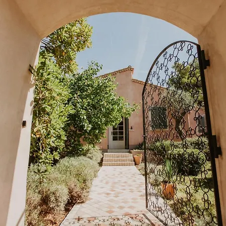 Villa The Good Place *