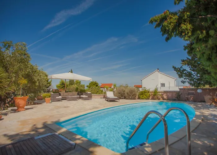 Villa The Good Place